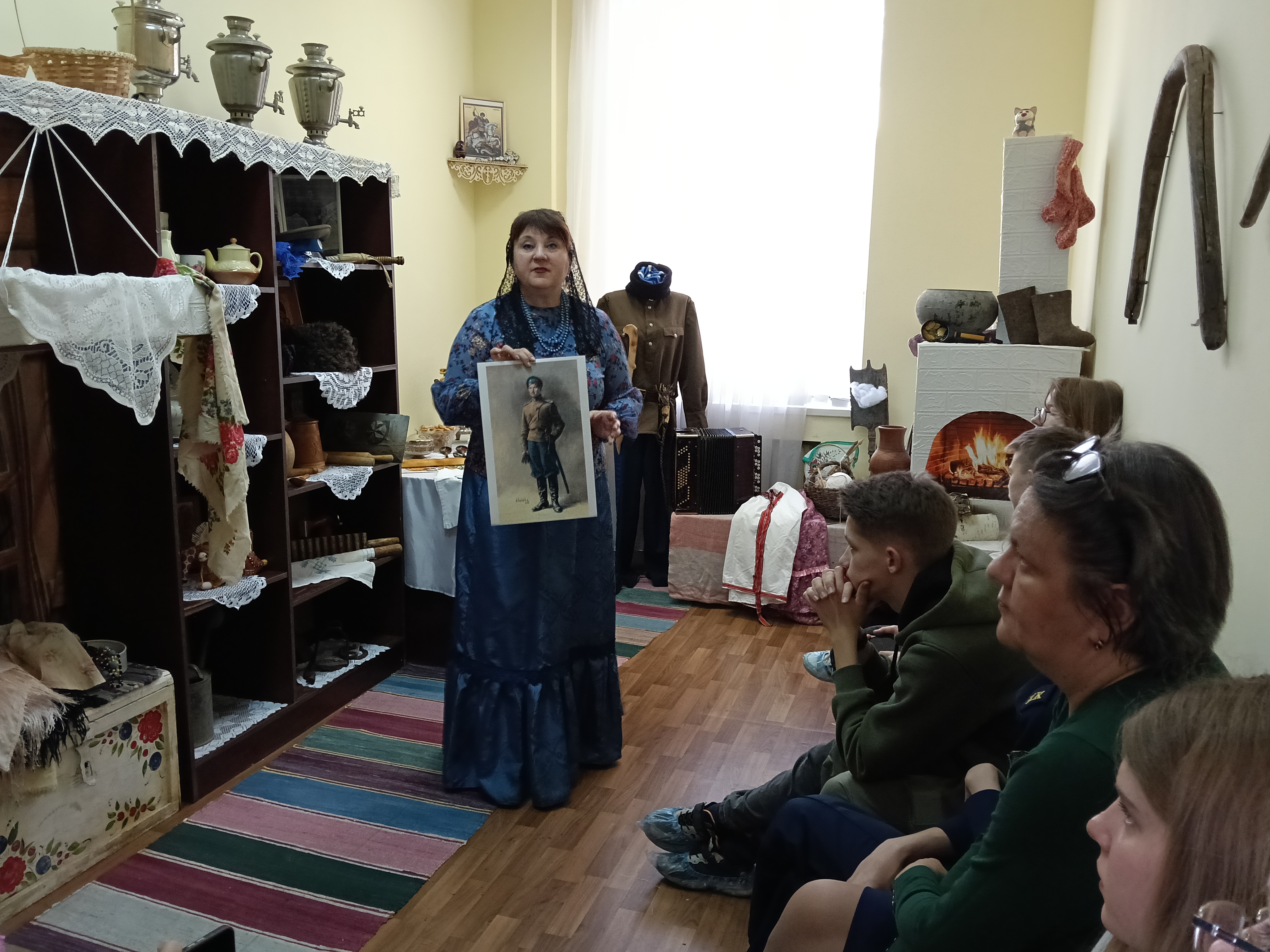 Продолжаются экскурсии в музей «Земля уральская»